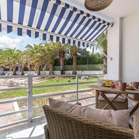 Apartment Home2book Pool & Terrace Stylish