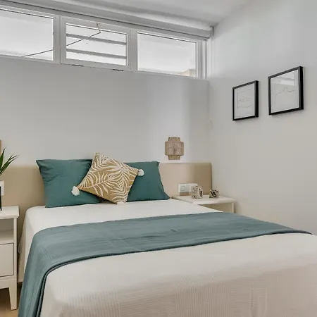 Apartment Home2book Pool & Terrace Stylish